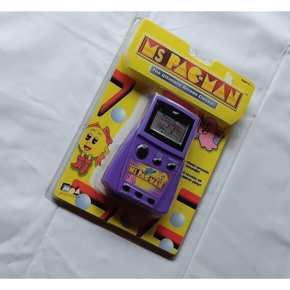 Ms Pacman Electronic Handheld Arcade Game MGA Brand New Factory Sealed - Picture 2 of 7